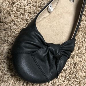 Mossimo black flats